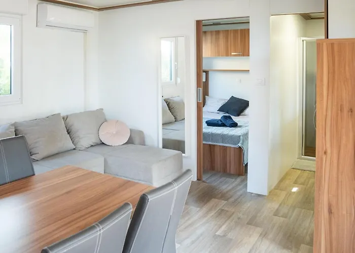 Sunset - House No 2 Кемпинг *